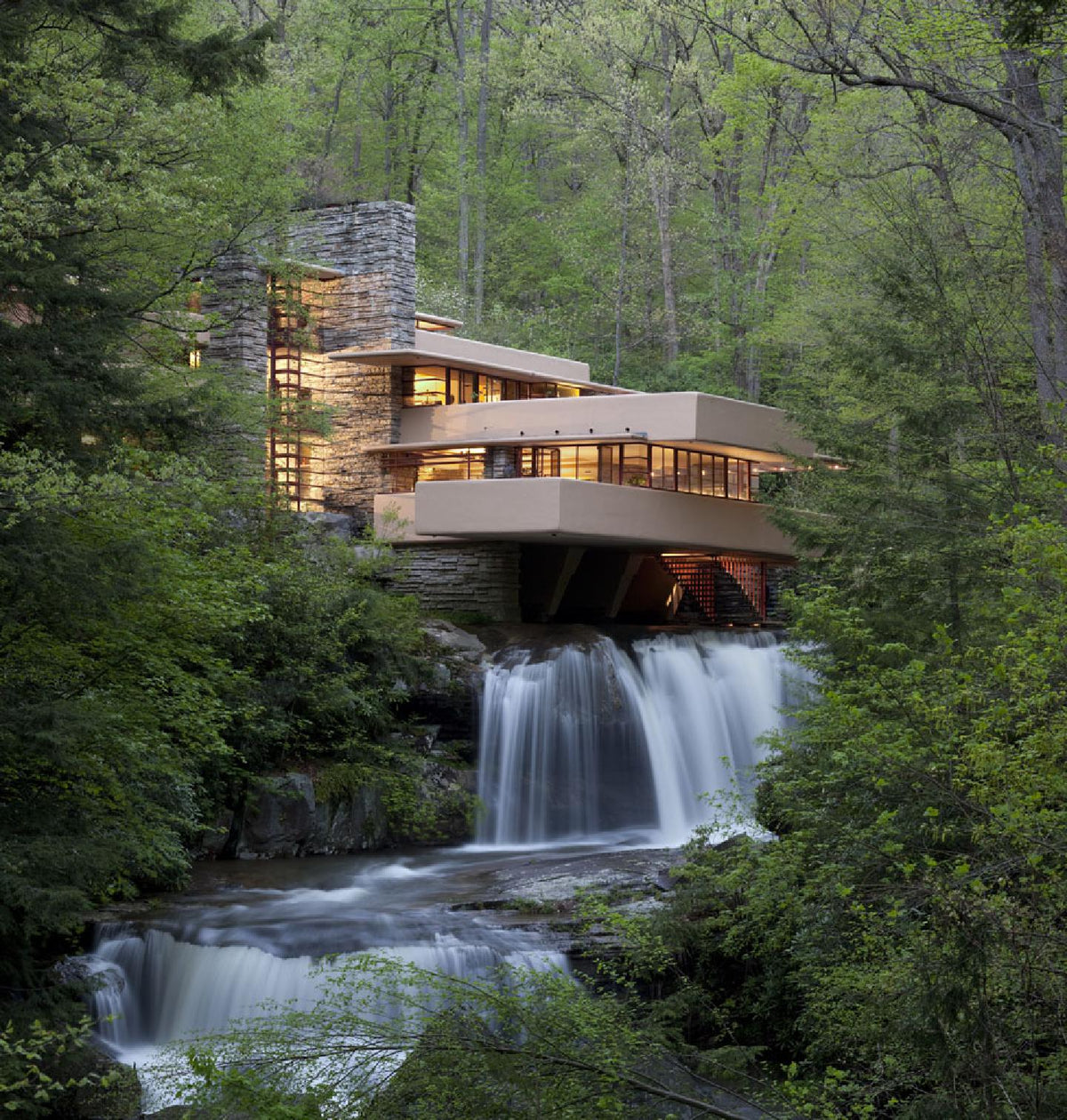 Frank Lloyd Wright - Architect